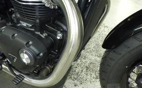 TRIUMPH BONNEVILLE BOBBER 2026
