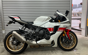 YAMAHA YZF-R1 60TH ANNIVERSARY  2023 RN65