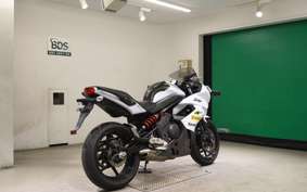 KAWASAKI ER600 F 2010