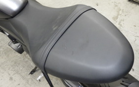 TRIUMPH TRIDENT 660 2025