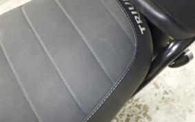 TRIUMPH STREET TWIN 2020