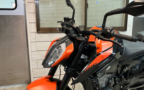 KTM 890 DUKE 2023 TU940