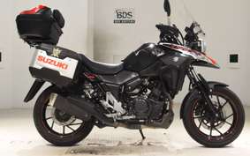 SUZUKI Vｽﾄﾛｰﾑ250A 2025