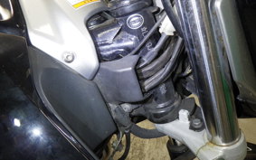 SUZUKI GSR250 2005