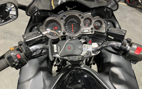 KAWASAKI ZZ1200 NINJA R 2003 20C006
