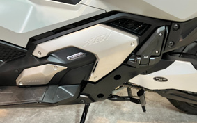HONDA X-ADV 750 2025 RH21
