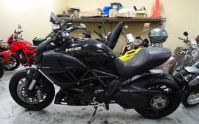 DUCATI DIAVEL 2011 ZDMG100ABBB