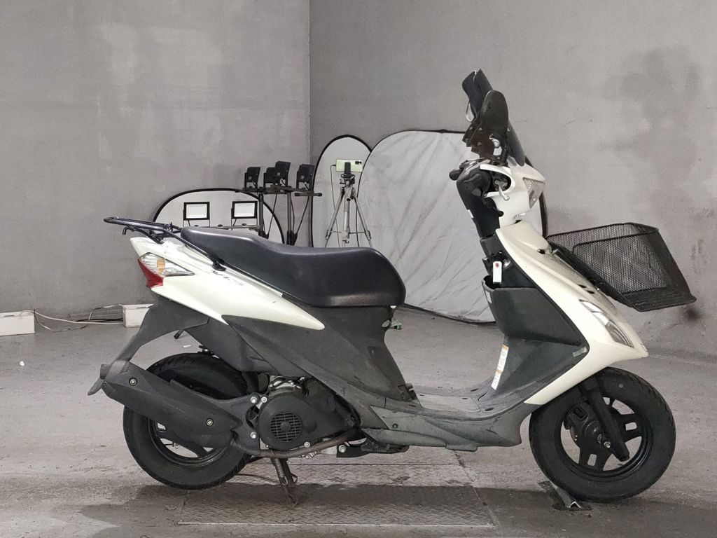 Фото Suzuki ADDRESS V125 с японского аукциона