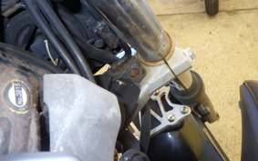 SUZUKI GSR250