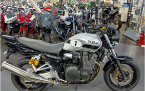 YAMAHA XJR1300 2015 RP17J