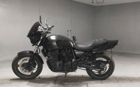 SUZUKI INAZUMA 400 GK7BA