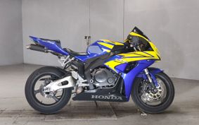 HONDA CBR1000RR SC57