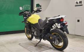 SUZUKI Vｽﾄﾛｰﾑ650XTA 2017 C733A