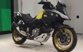 SUZUKI Vストローム650XTA 2017
