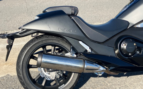 HONDA NM4 VULTUS -01 2016 RC82