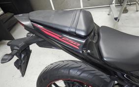 YAMAHA YZF-R25 RG10J