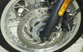 TRIUMPH BONNEVILLE T120 2024