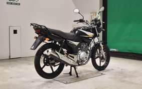YAMAHA YBR125 2015