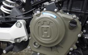 HUSQVARNA SVARTPILEN 250 2010