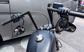 HARLEY XL883N 2018 LE2