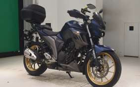 YAMAHA FZS25 2001