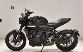 TRIUMPH TRIDENT 660 2023