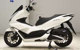 HONDA PCX125 2005 JK05
