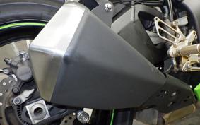 KAWASAKI ZX 10 NINJA R 2011