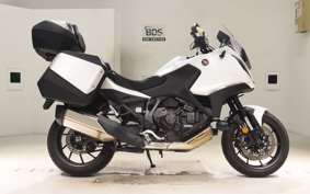 HONDA NT1100 2022 SC84