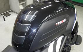 TRIUMPH TRIDENT 660 2025