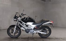 HONDA VTR 250 MC33