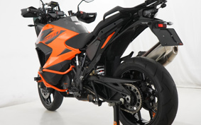 KTM 1290 SUPER ADVENTURE S 2023 V7940