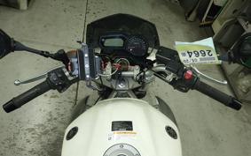 YAMAHA XJ6 N 2012