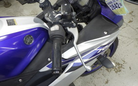YAMAHA YZF-R25 2015 RG10J