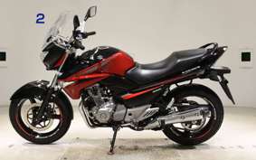 SUZUKI GSR250 2019