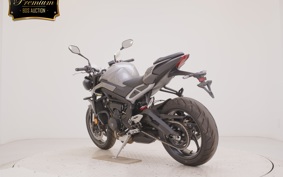 TRIUMPH STREET TRIPLE R 2026