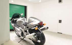 SUZUKI GSX1300R HAYABUSA 2002