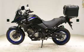 SUZUKI Vｽﾄﾛｰﾑ650XTA 2023 C733M