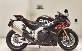 APRILIA RSV4 1100ファクトリ 2024