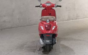 VESPA PRIMA BEIGE RA125 M8110