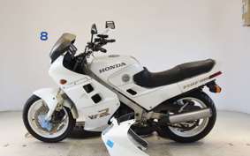 HONDA VFR750F 1987 RC24