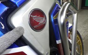 HONDA CRF1100L AFRICA TWIN DCT 2021 SD10