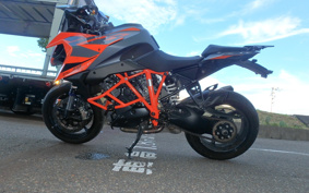 KTM 1290 SUPER DUKE GT 2022 V6940