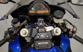 HONDA CBR1000RR SC57