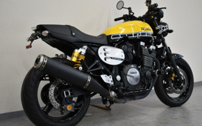 YAMAHA XJR1300 C 2017 RP19