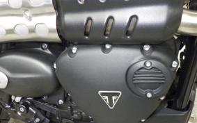TRIUMPH STREET SCRAMBLER 2023