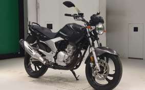 YAMAHA YBR250