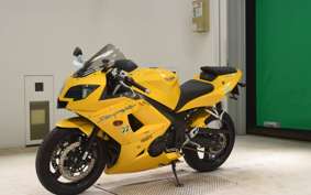 TRIUMPH DAYTONA 600 2004