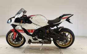 YAMAHA YZF-R1 2022 RN65J