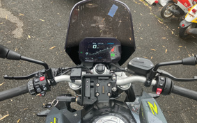 BMW F900R PREMIUM  LINE 2023 0K11